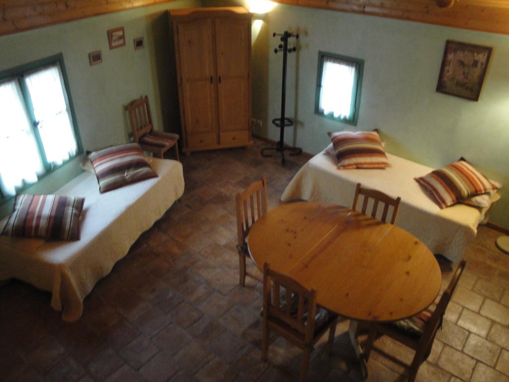 Bastide De La Treille Montaren-et-Saint-Médiers Quarto foto